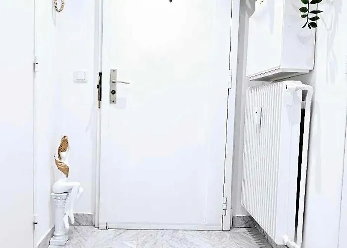 Floor With Sea View, Clim And Veranda Apartmán *