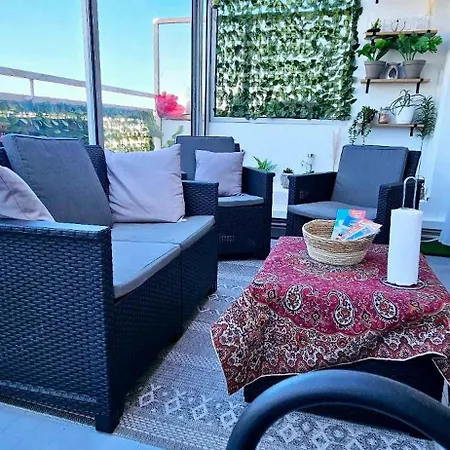 Floor With Sea View, Clim And Veranda アパート *