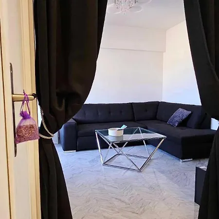 Floor With Sea View, Clim And Veranda ニース