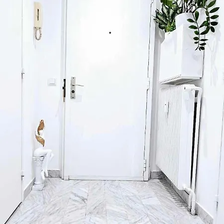Floor With Sea View, Clim And Veranda アパート *